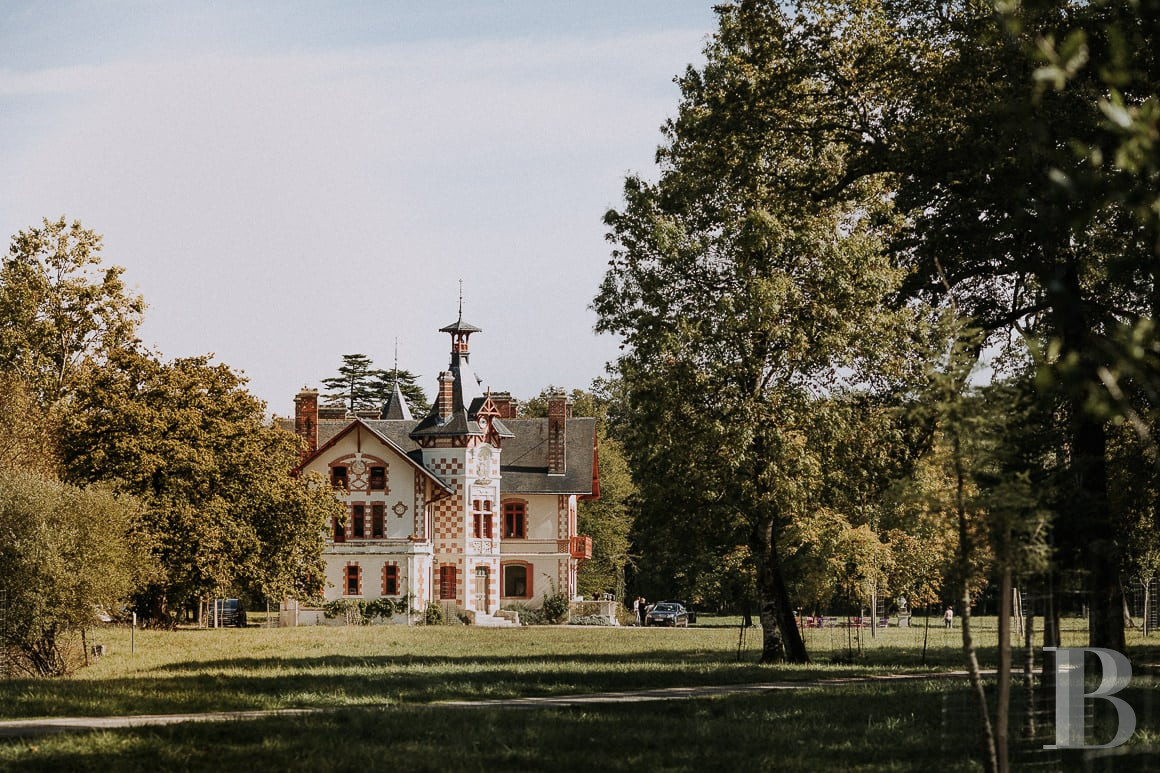 A country house rental for a year with access to the services and facilities of a large estate, an hour’s train ride from Paris in Touraine  - photo  n°34